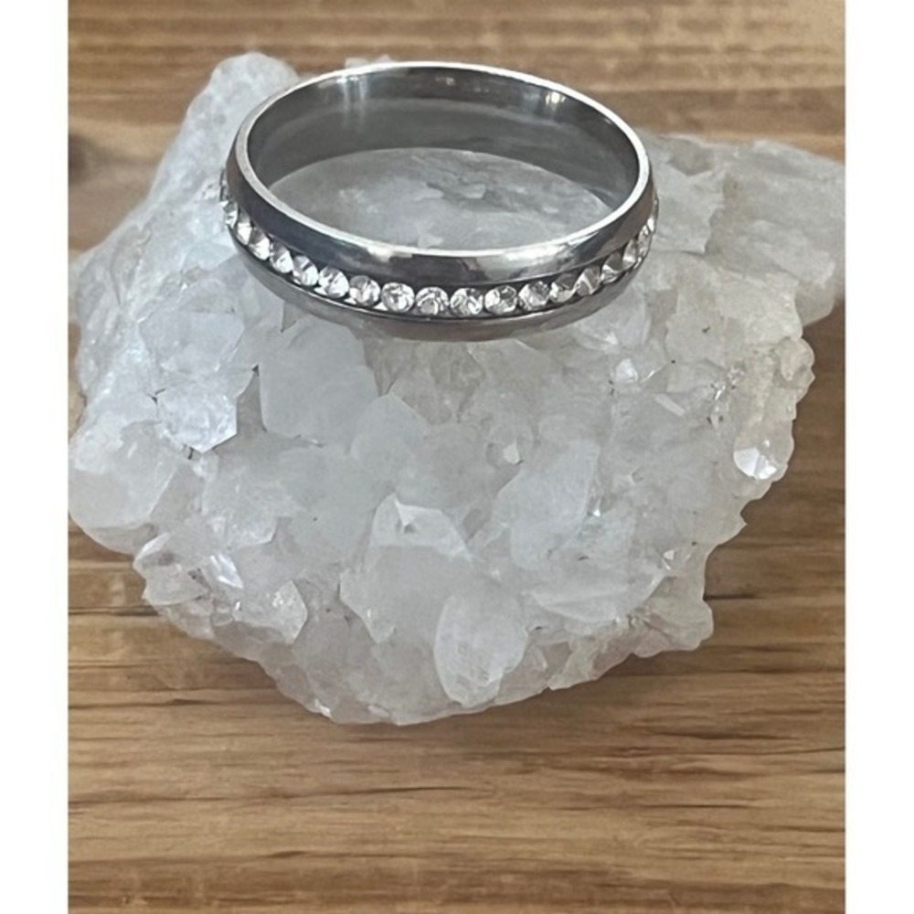 Silver Tungsten w/ Channel Set Crystals Unisex Band Ring -6mm Width -Size 9 -New - Picture 11 of 12